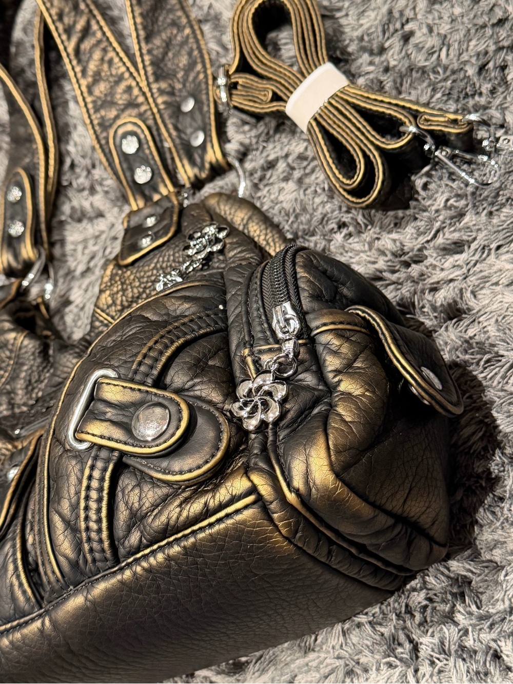 Angelkiss Small Crossbody Shoulder Bag - Bronze - Picture 5 of 8